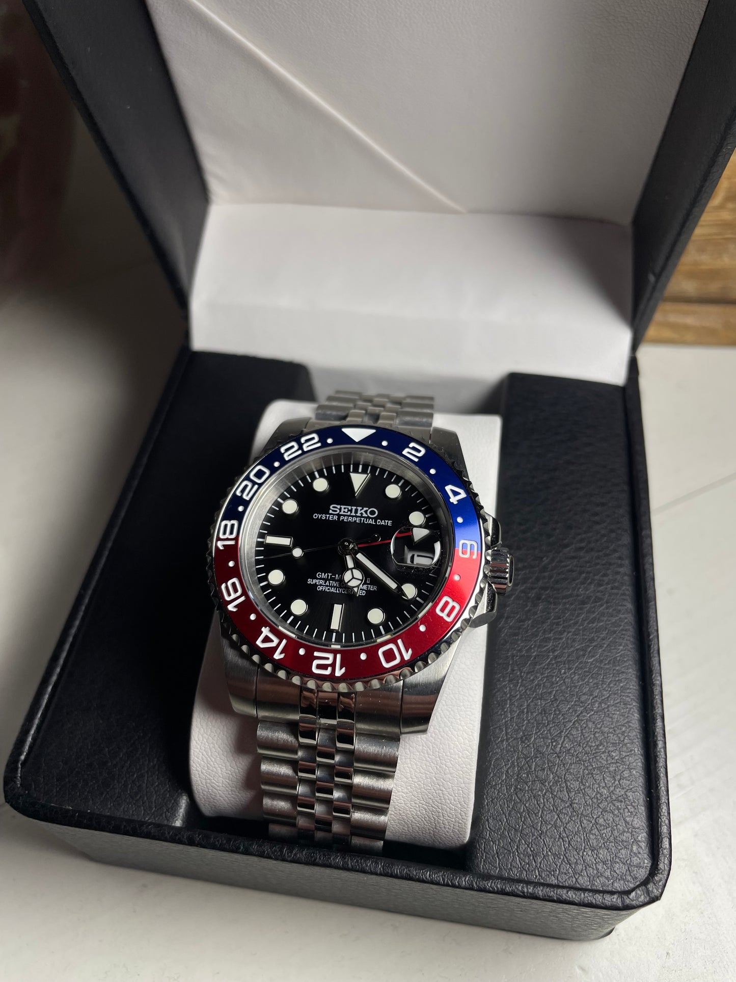 Seiko GMT 2 Pepsi
