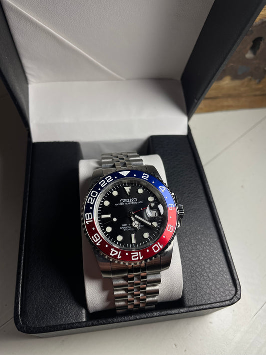 Seiko GMT 2 Pepsi