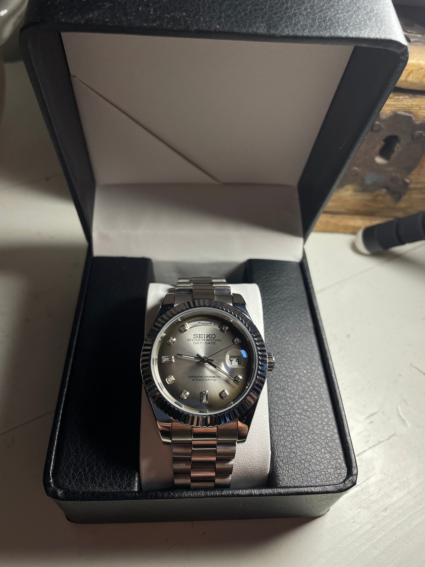 Seiko Day-Date Arabic mod